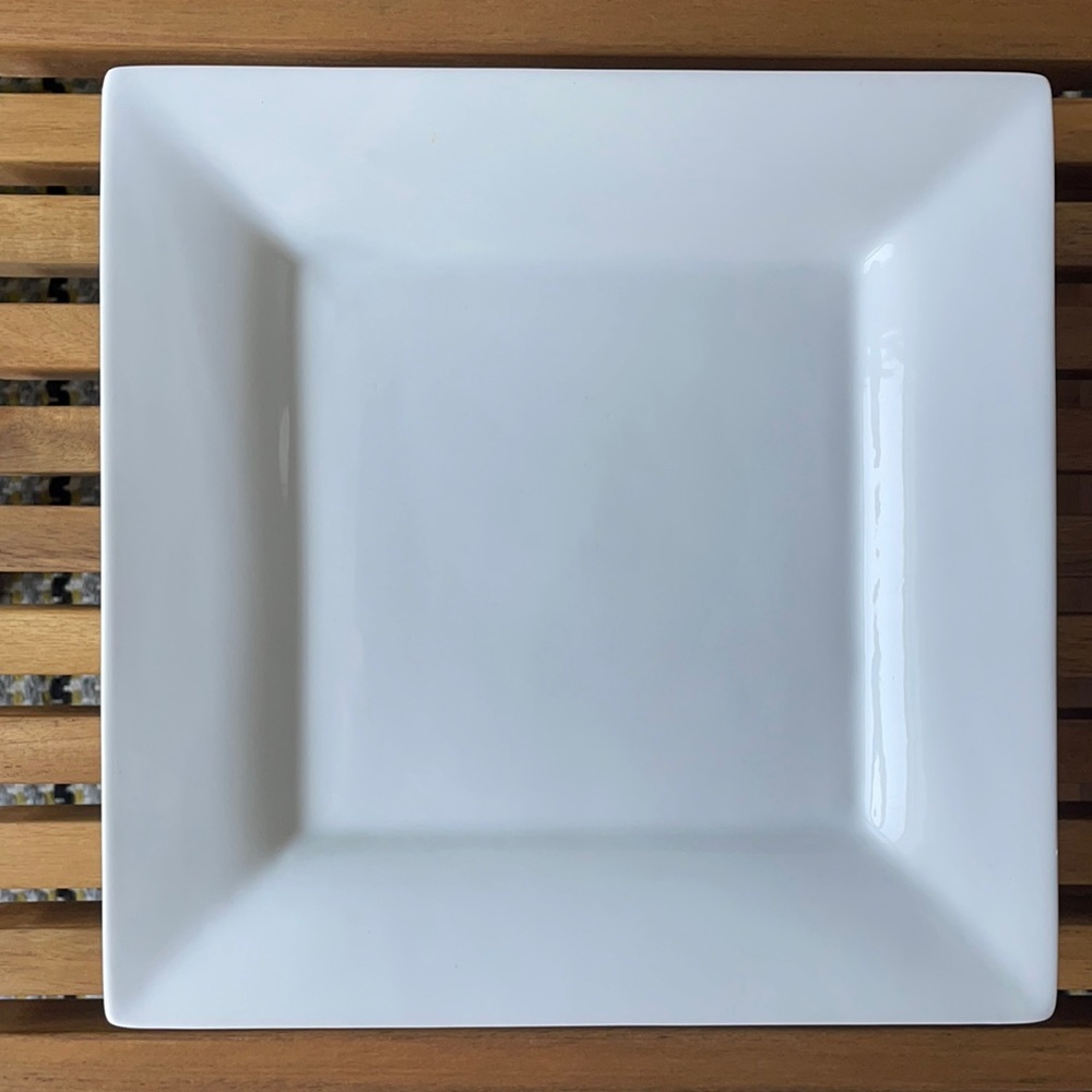 Dinner Plates; set of 8